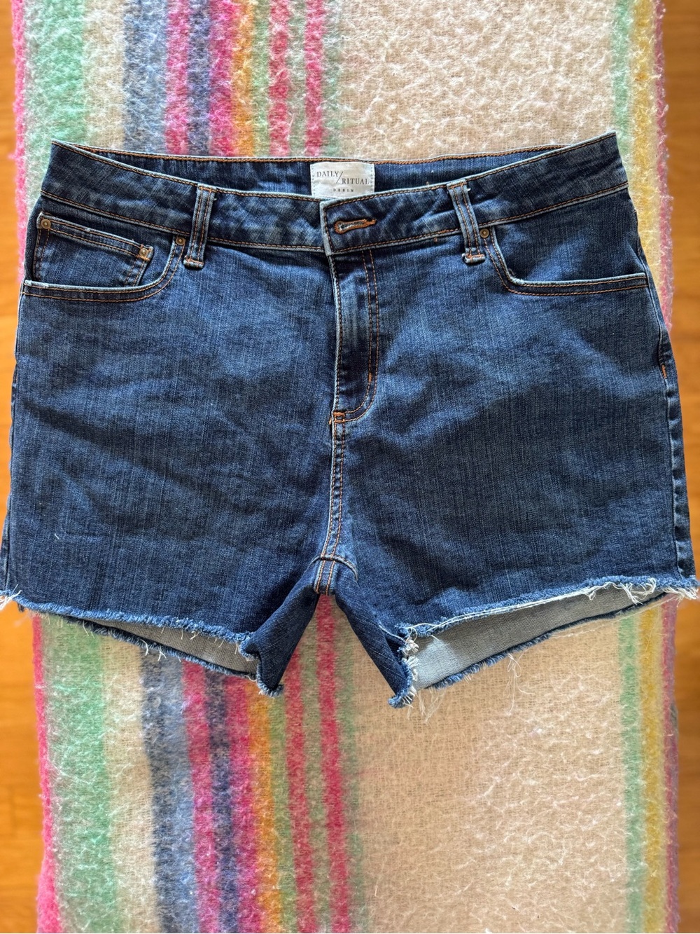 Daily Ritual Denim - Picture 2 of 8